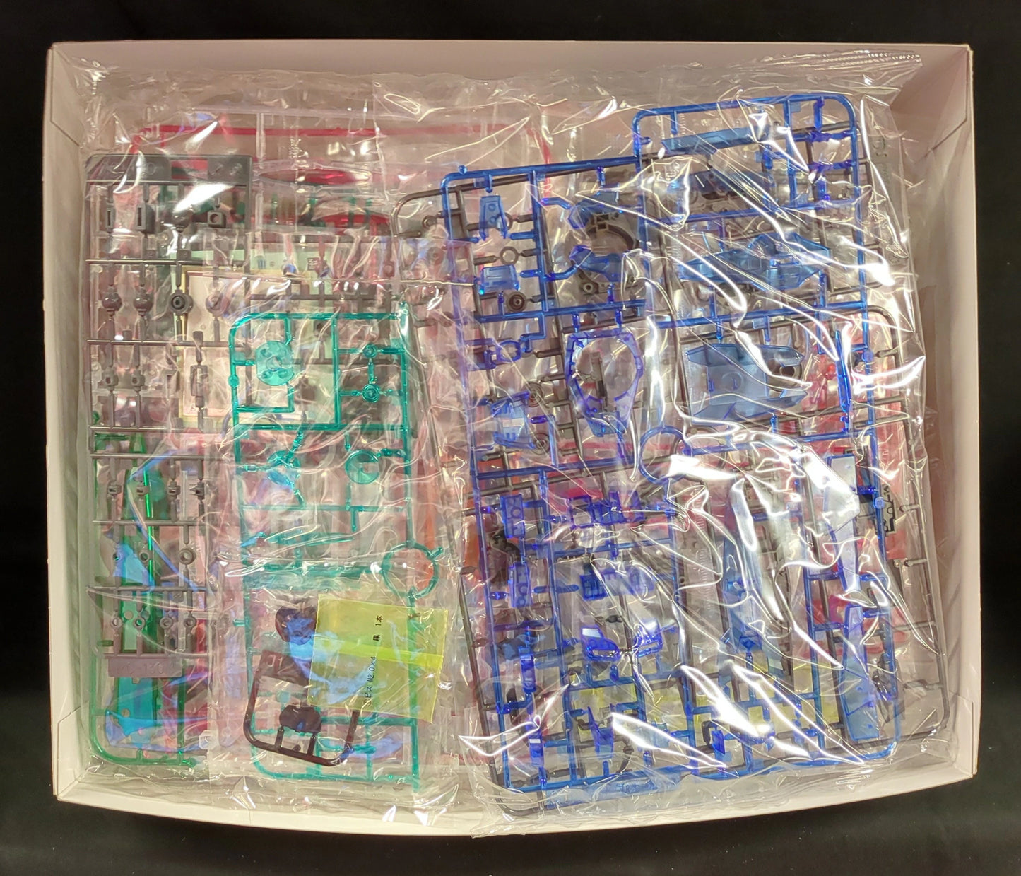 Bandai MG 1/100/ Mobile Suit Gundam Exhibition THE ART OF GUNDAM Tokyo Venue Limited Edition Mobile Suit Gundam 00 00 Raiser Color Clear