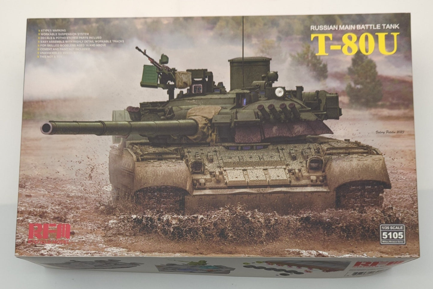 Rye Field Model 1/35 Russian T-80U Main Battle Tank RFM5105