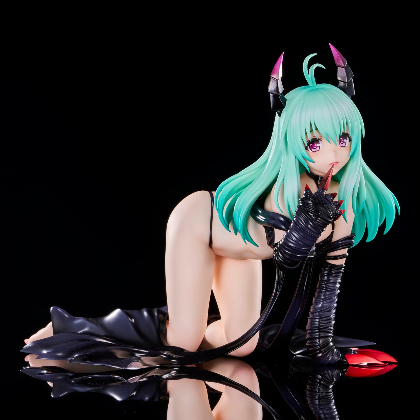 ToLOVE-Ru Darkness Run Elsi Jewelia Darkness ver.1/6 Renewal Package Version