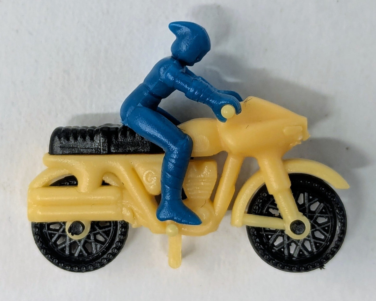 Ezaki Glico Kabuto Kouji Kabuto(Cream Color) / Koji Blue