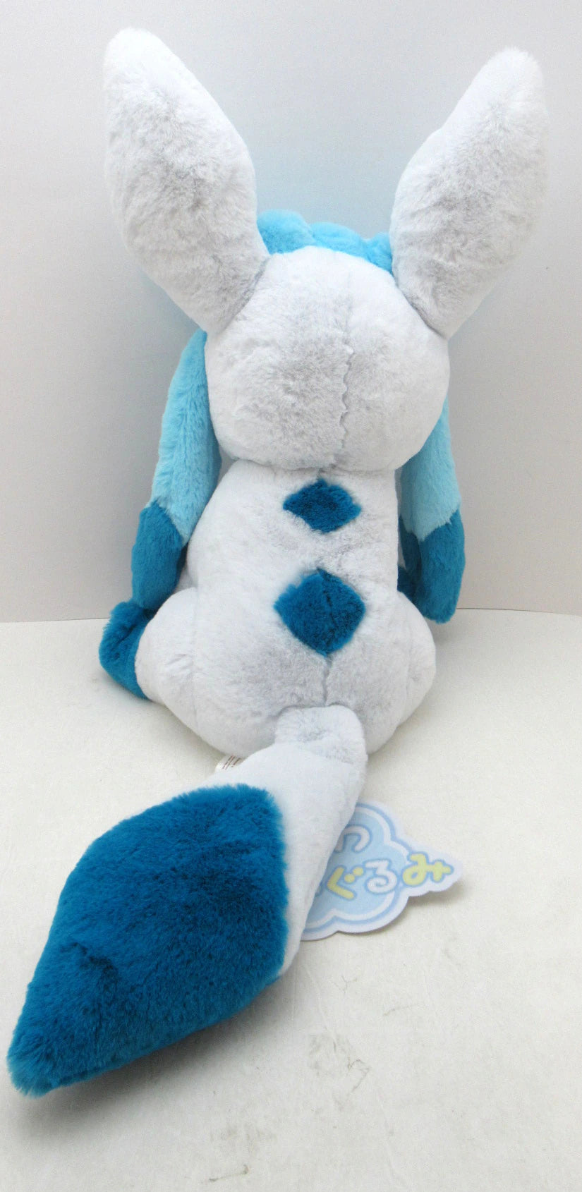 Pokemon Center Fluffy Hug Plush Stuffed Toy Glaceon