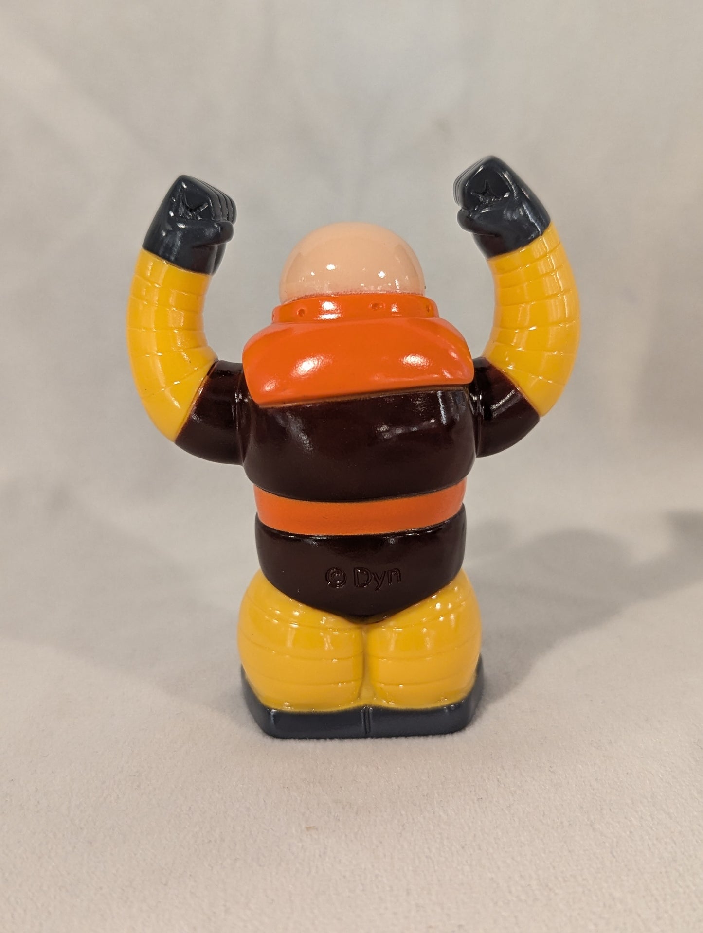 KAIJU ONE RFTERM0TOKEN Super Smash Bros. Boss Borot yellow molding