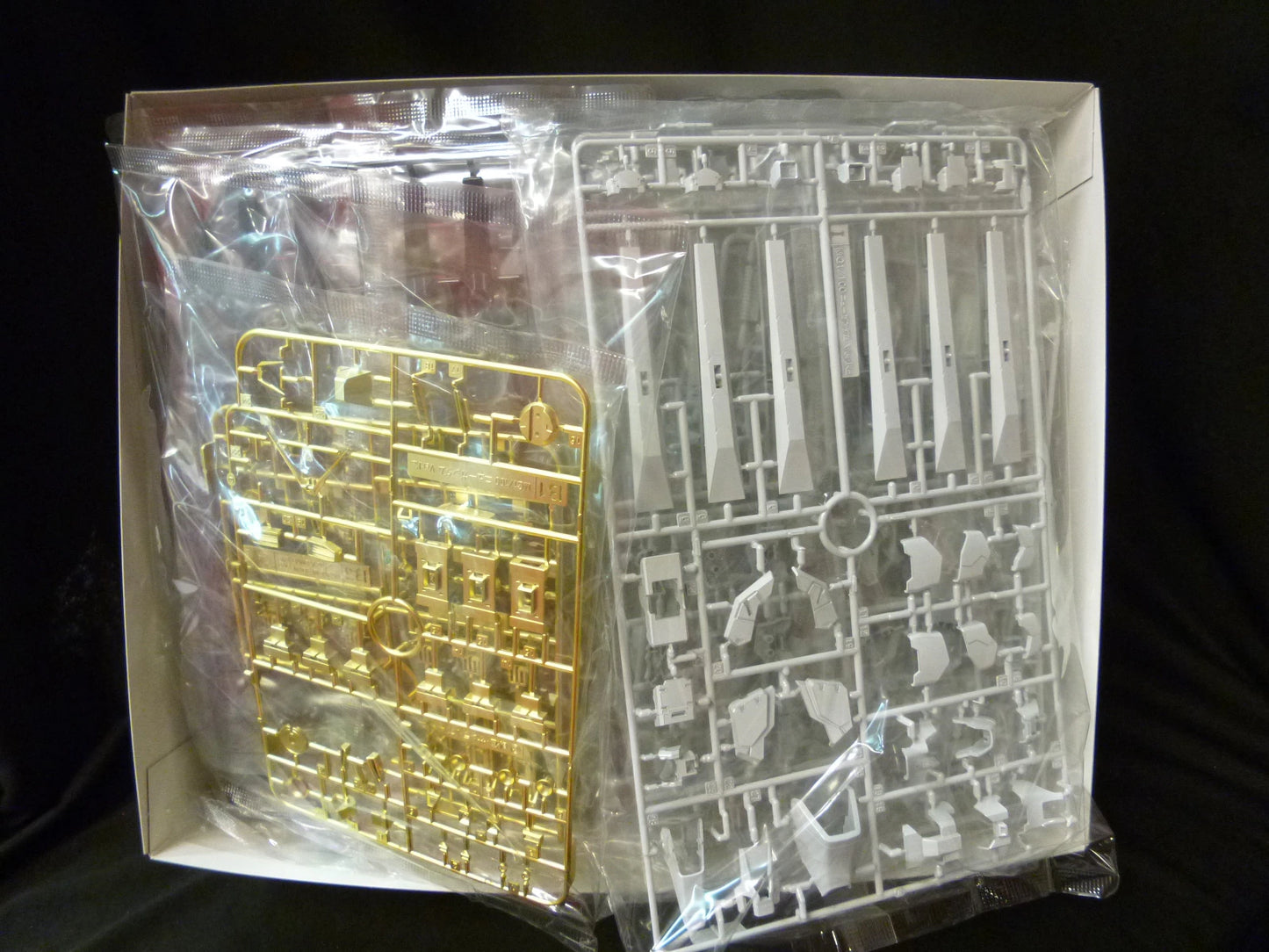Bandai MG Gundam Char's Counterattack New Gundam verKa Titanium Finish