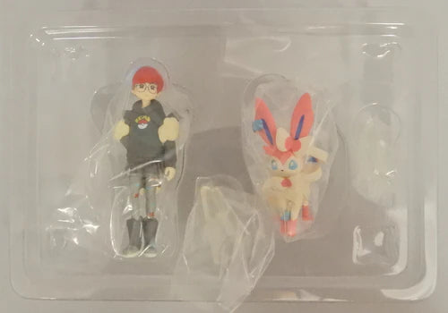 Bandai Pokemon Scale World Paldea Region Pocket Monsters Button and Sylveon