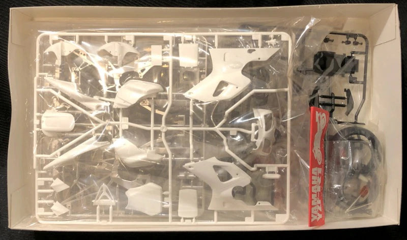 Tamiya 1/12 Motorcycle series Yamaha YZF-R1 73