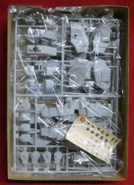 Imai Heavy Battroid Armored Valkyrie (initial version/white box) 6