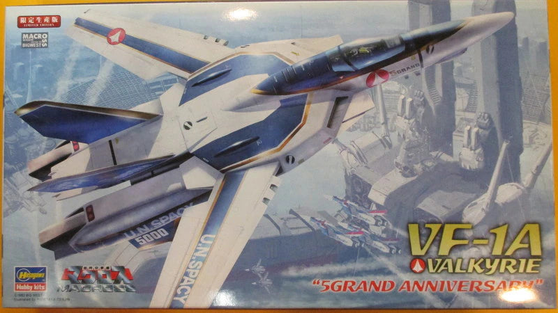 Hasegawa 1/72 scale VF-1A Valkyrie 5000th production commemorative painted model limited production version 65788