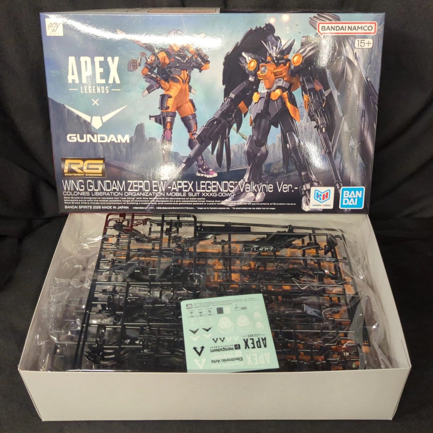 Bandai Spirits RG 1/144 APEX LEGENDS x GUNDAM Wing Gundam Zero EW-APEX LEGENDS Valkyrie Ver.