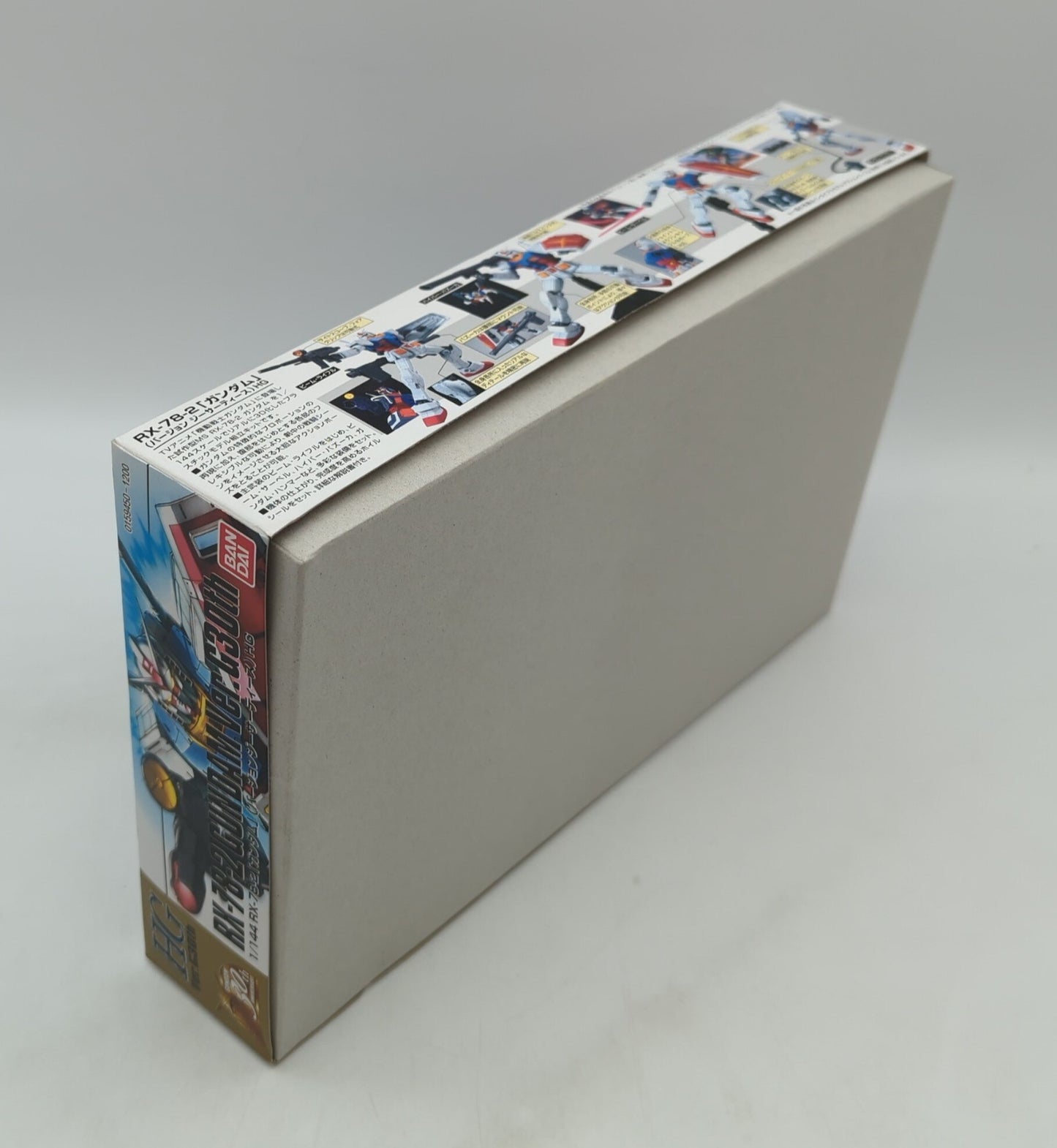 Bandai HGUC Mobile Suit Gundam RX-78-2 Gundam (Ver. G30th)