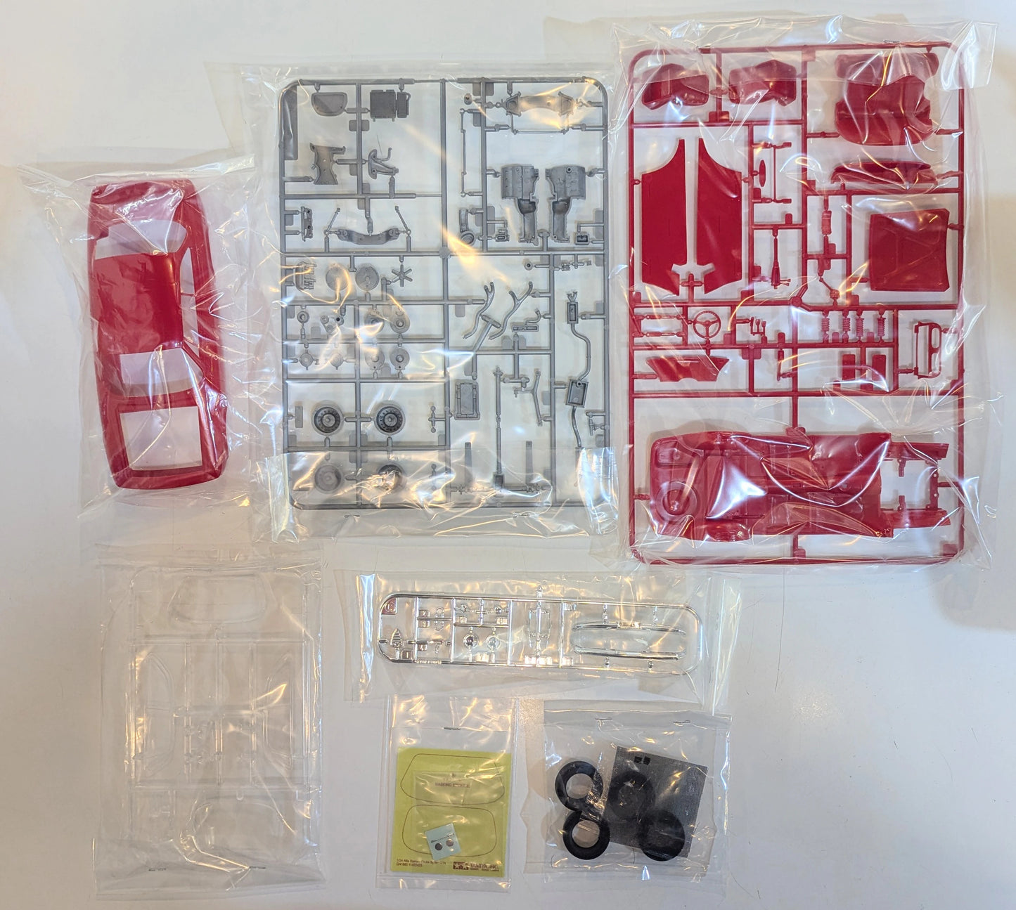 Tamiya 1/24 Sports Car Series No. 188 Alfa Romeo Giulia Sprint GTA 24188