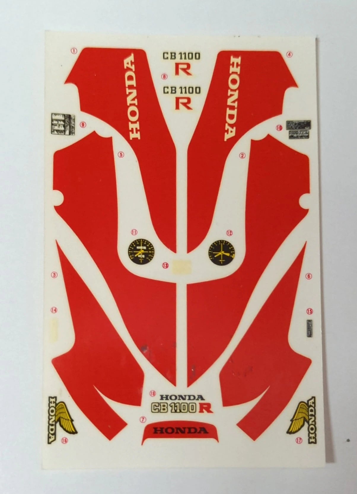 Tamiya 1/12 Motorcycle serie Honda CB1100R 8