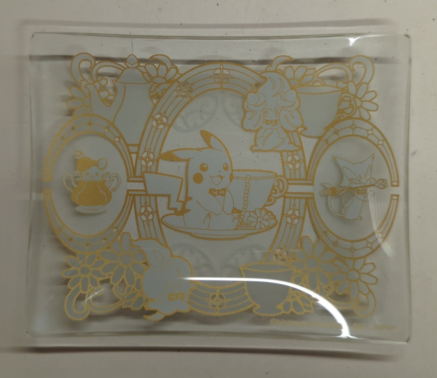 Bandai Spirits Ichiban Kuji Pokemon Mimikkyu's Antique and Tea E Prize Square Plate/Pikachu Antique-style Glass Plate