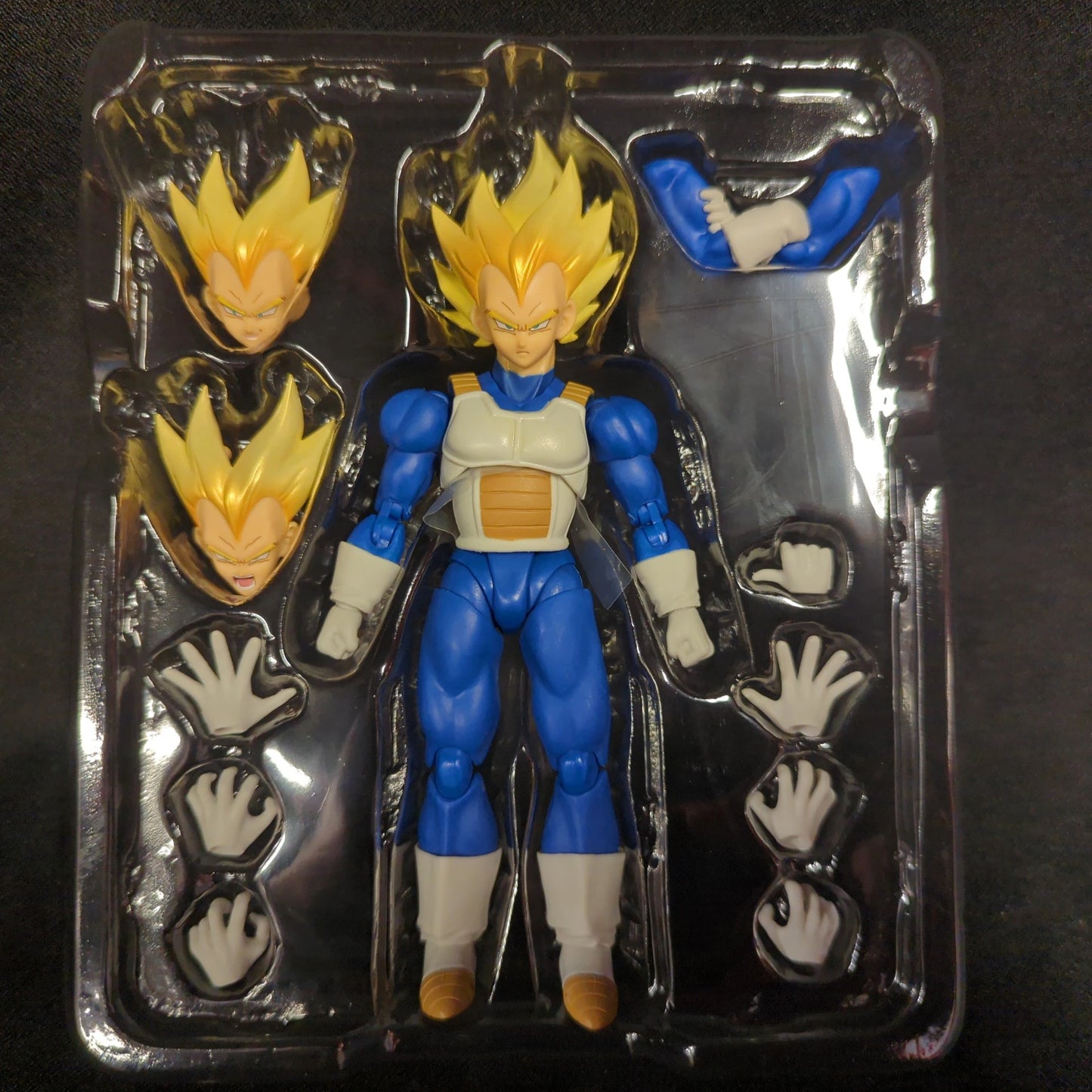 Bandai SH Figuarts Dragon Ball Z Super-Saiyan Vegeta -Awakening Super-Saiyan Blood-