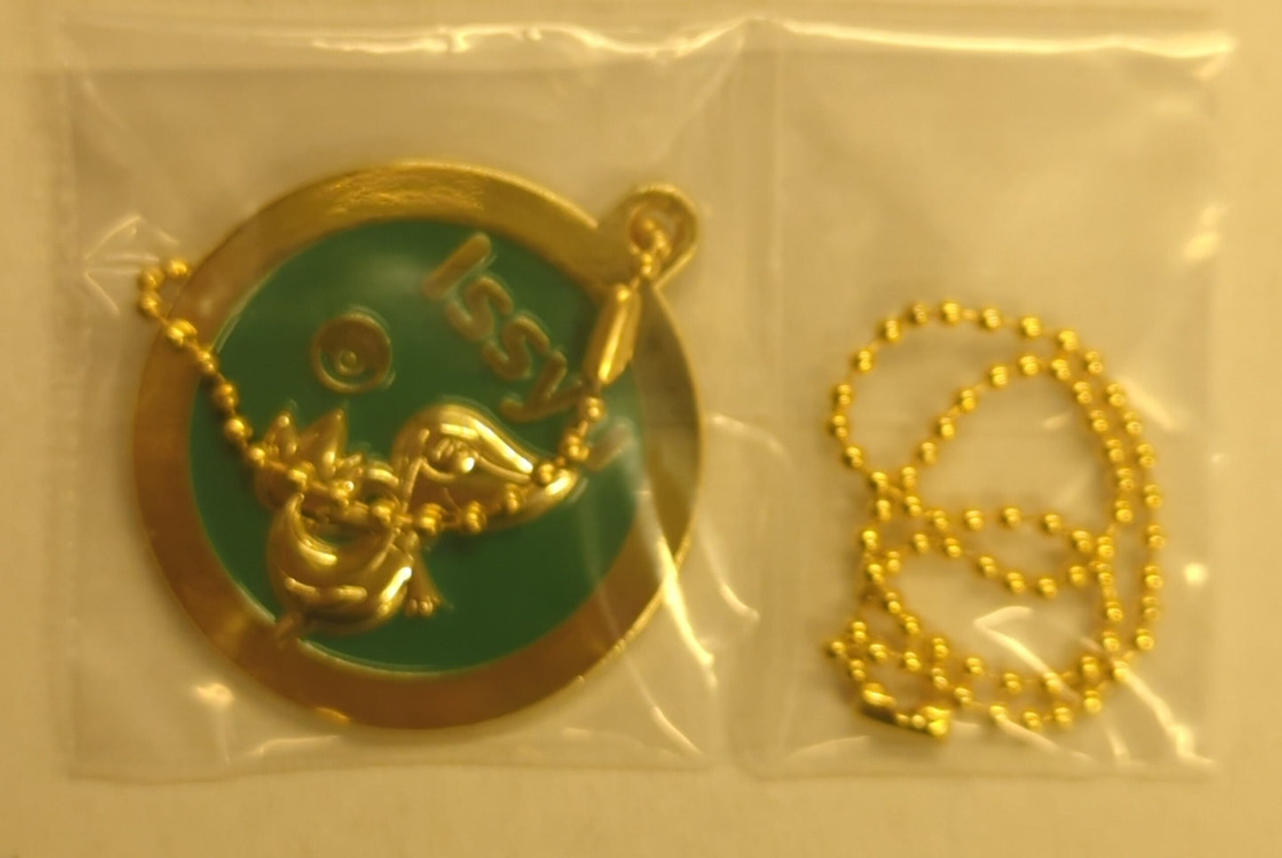 RFTERM0TOKEN Ichiban Kuji RFTERM1TOKEN 30e ANNIVERSARY vol.2 K-Prize Snivy 30e anniversaire Charme en métal