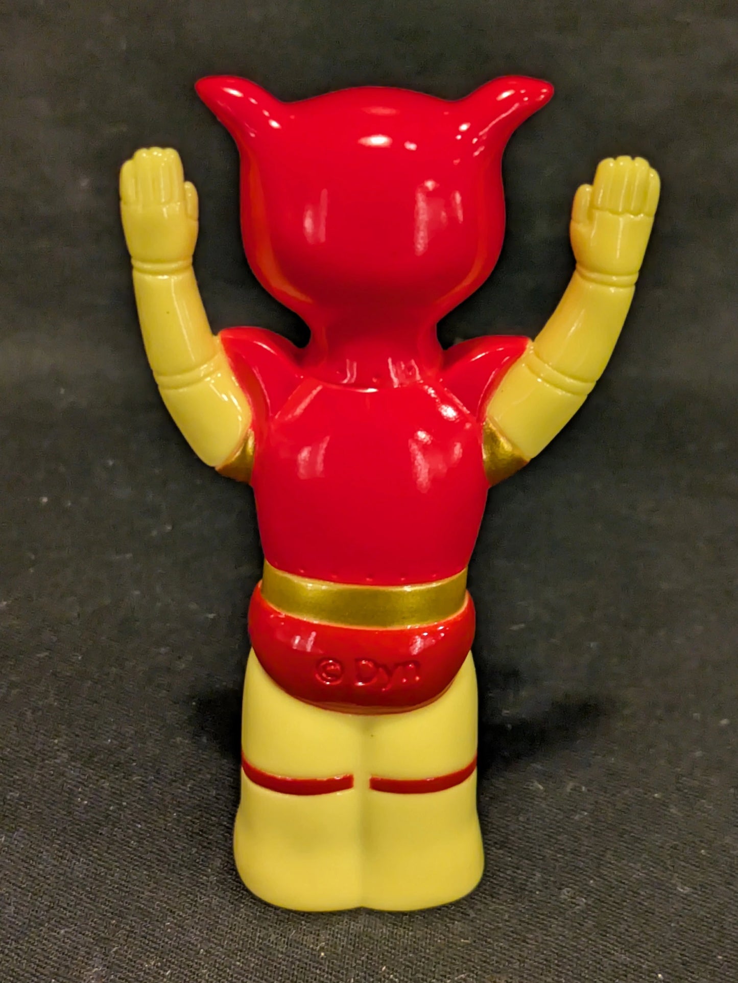 KAIJU ONE RFTERM0TOKEN Super Brawl 2.0 Aphrodite A yellow molding/Red/Fluorescent Pink
