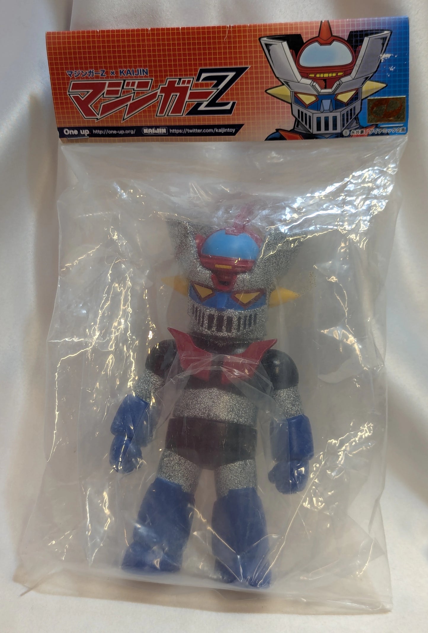 Eins oben. KAIJIN RFTERM0TOKEN Giga Lame Silver