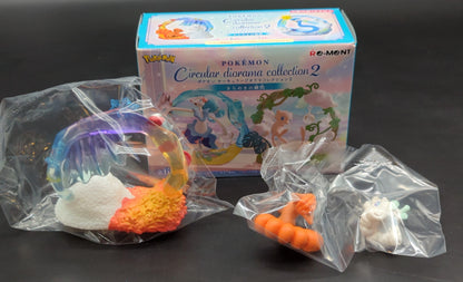 Re-Ment Circular Diorama Collection 2: Pokemon Vulpix & Vulpix (Alola Form) 1