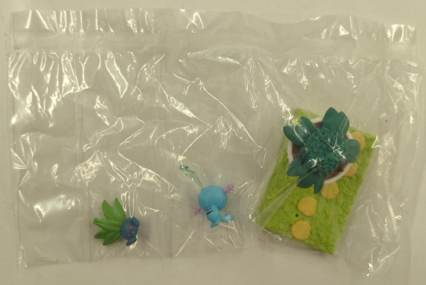 Re-Ment Pokemon Garden Afternoon Sunlight Pokemon Wooper and Oddish 4