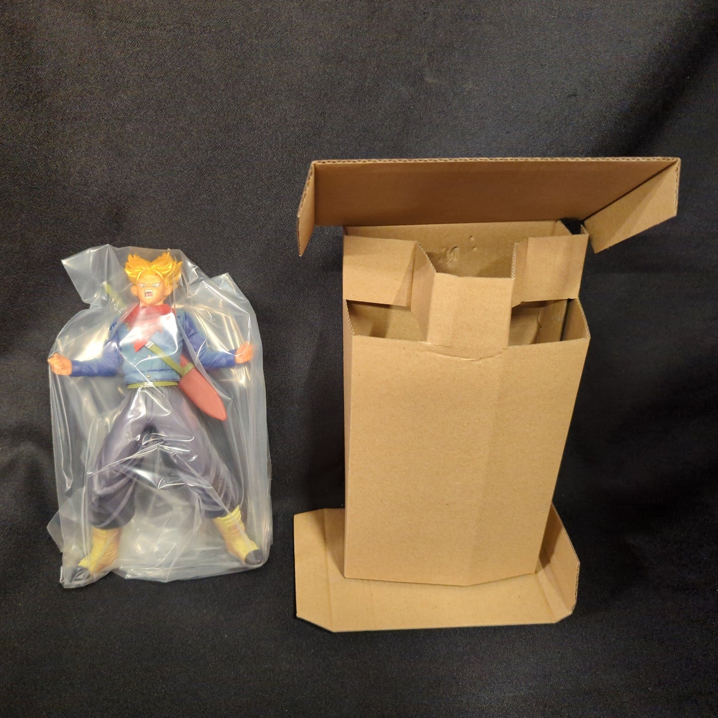 Banpresto WORLD FIGURE COLOSSEUM Zokei Zoukei Tenkaichi Budokai Vol. 6 Trunks (Normal Color)