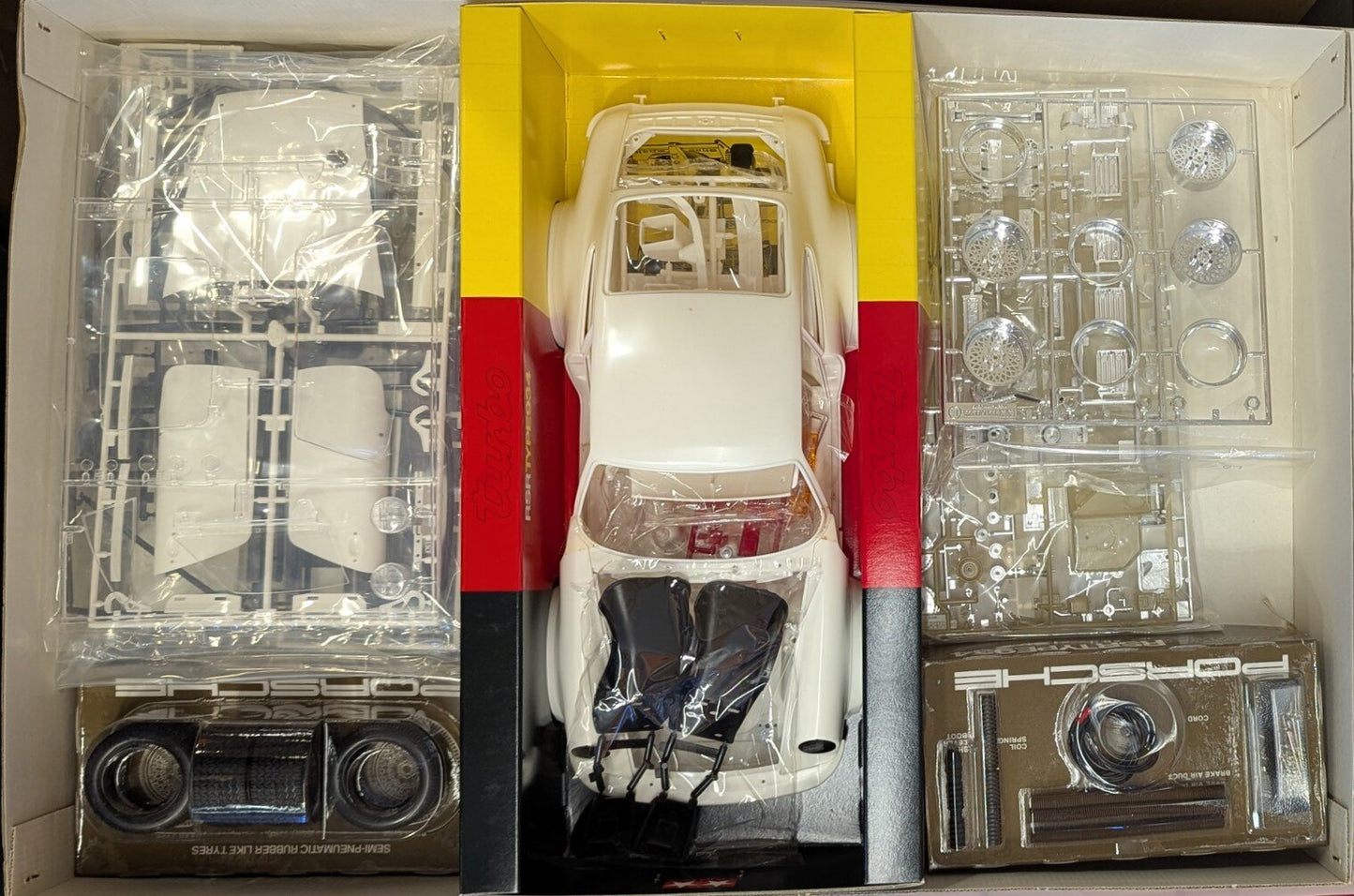 Tamiya 1/12 Big Scale Series Porsche Turbo RSR934 Racing Jagermeister 18