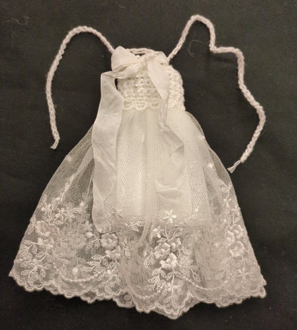 Doll outfit, 22cm size (for Licca, Neo Blythe, etc.), white dress, ribbon, lace.