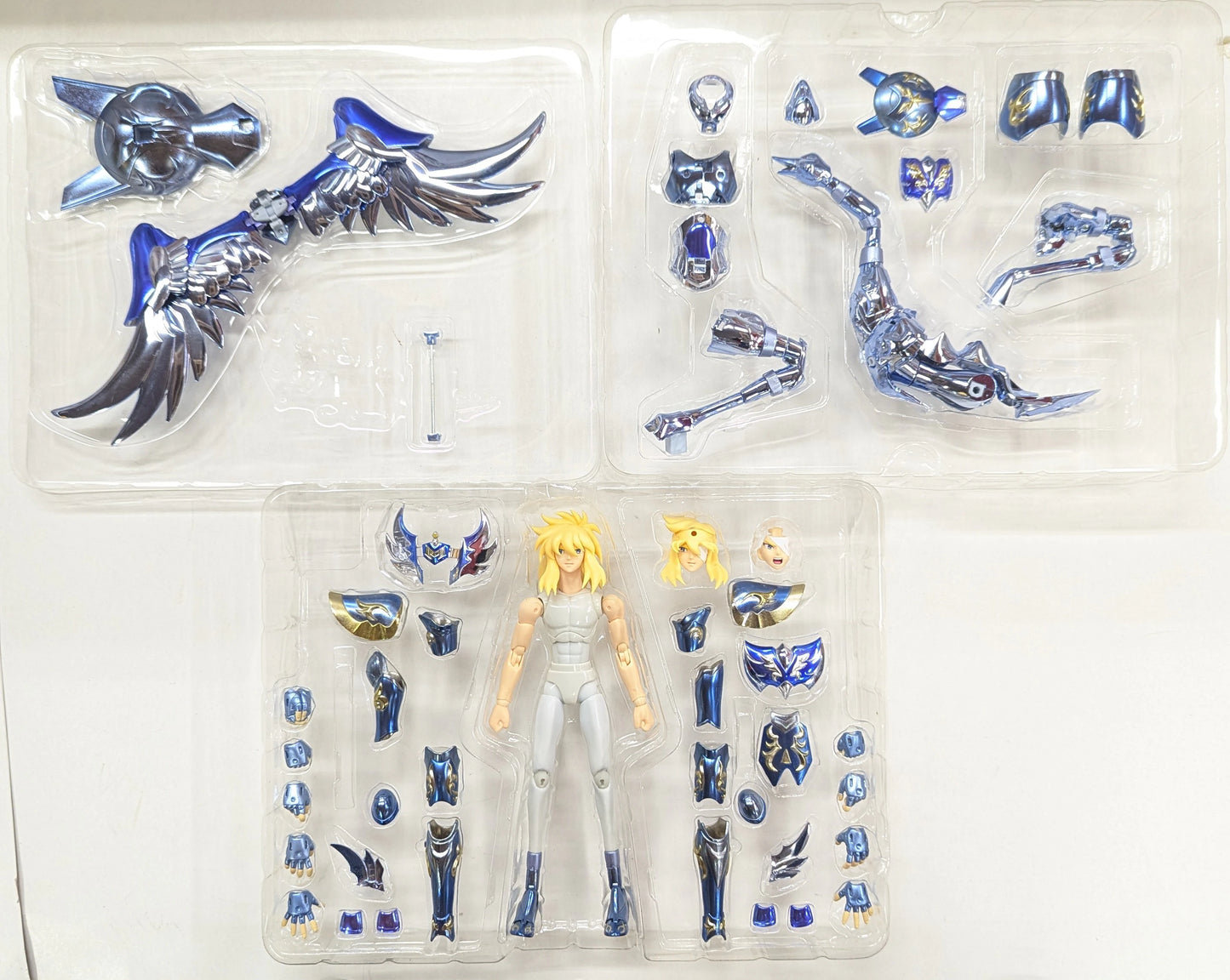 BANDAI Saint Seiya Myth Cloth Masami Kurumada Cygnus Hyoga God Cloth 10th Anniversary Edition