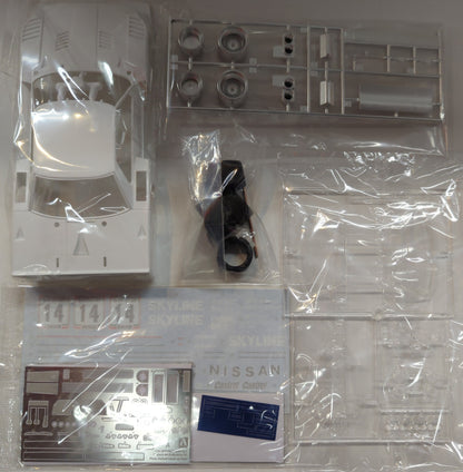 Aoshima 1/24 Le modèle de voiture Nissan R30 Skyline Turbo Kyalami 9 heures Spécification d'endurance '82 112