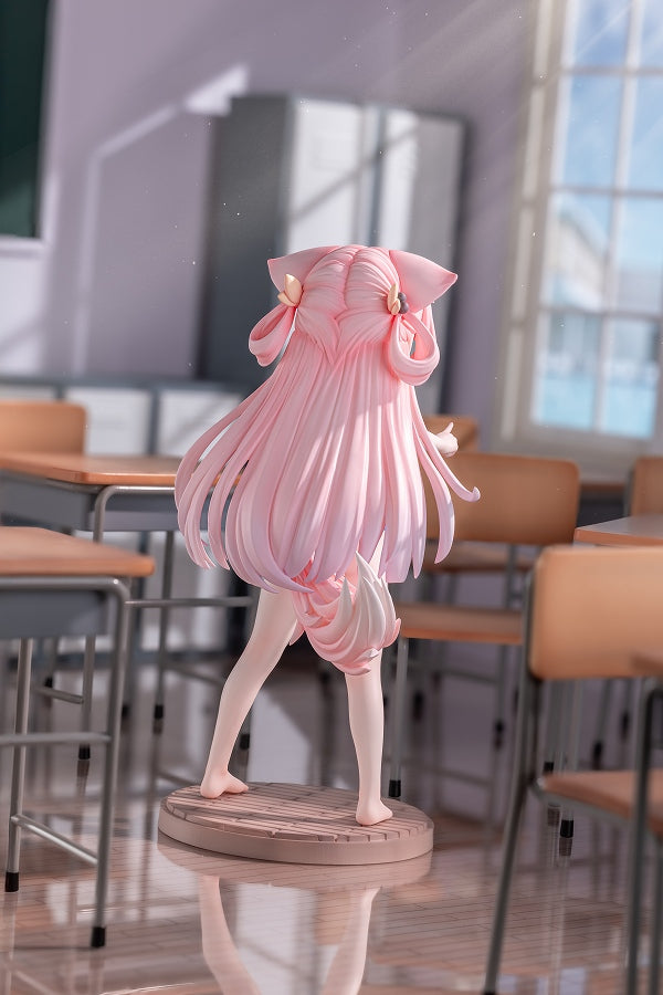 As a result of spying on Yumezakura while she was changing clothes in the classroom, I was discovered and called a ``pervert.''