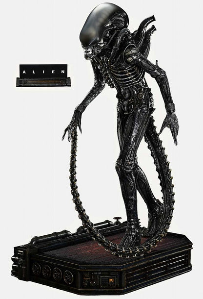Museum Masterline XL Alien Big Chap Xenomorph Close-up Shot Ver.
