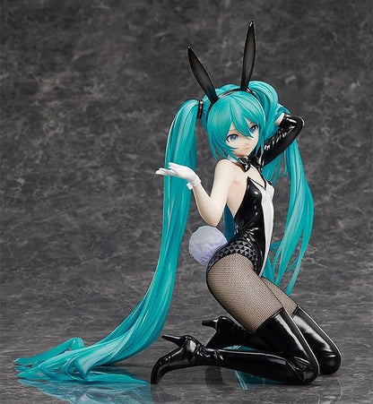 Character Vocal Series 01 Hatsune Miku Bunny Ver. / Art by Mitsume YYB