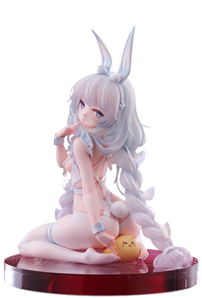 Azur Lane Le Marin Lapine who likes to take a nap