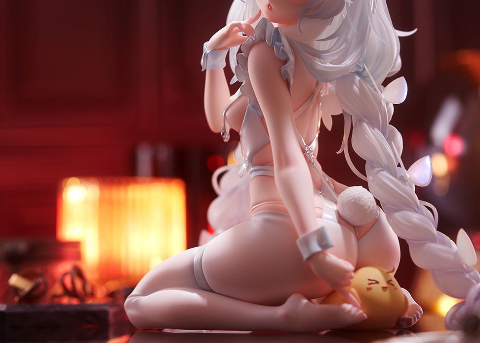 Azur Lane Le Marin Lapine who likes to take a nap