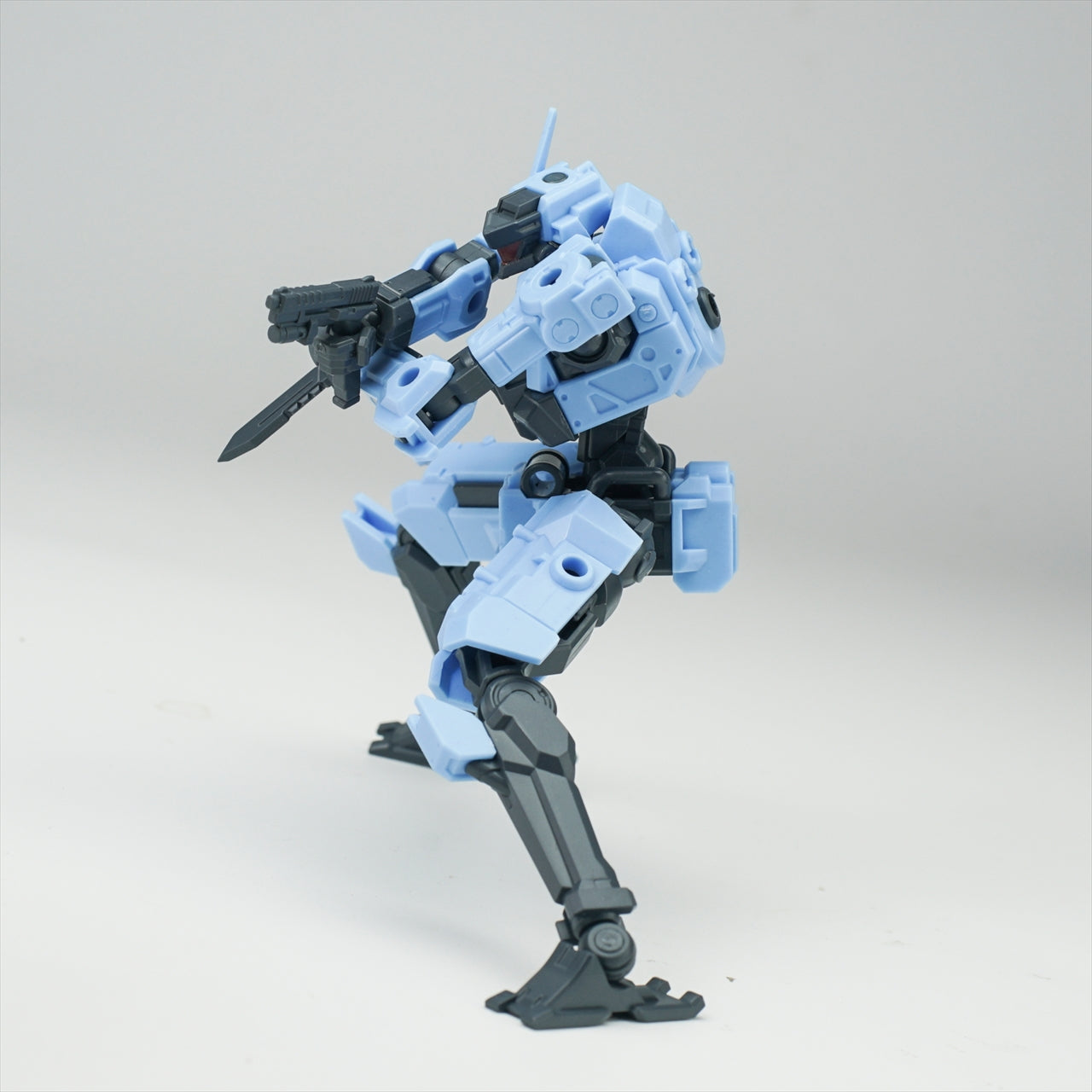 3 min project series FENRIR 1/18 scale Model Kit (light blue)