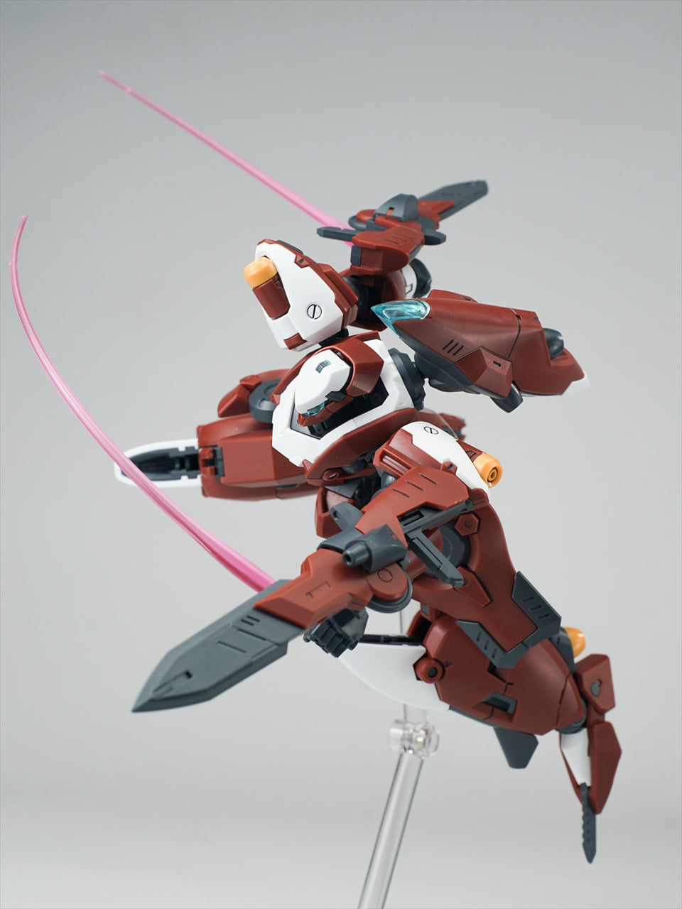 ULTRA ACTION TROOPER series Franz-α 1/144 scale Model Kit (red x white)