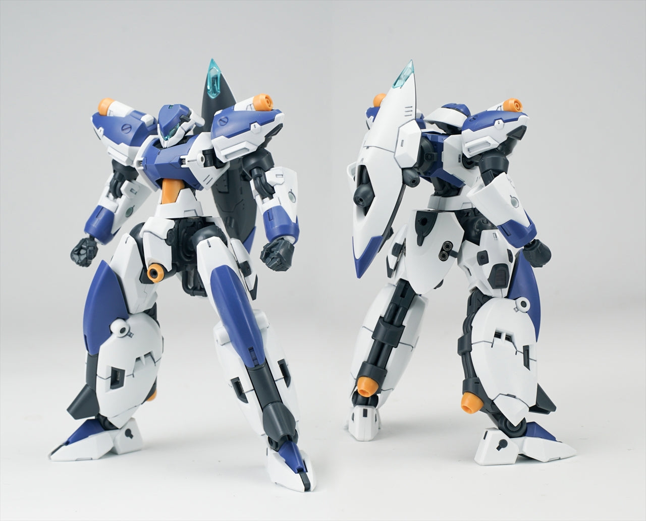 ULTRA ACTION TROOPER series Franz-α 1/144 scale Model Kit (white x blue)