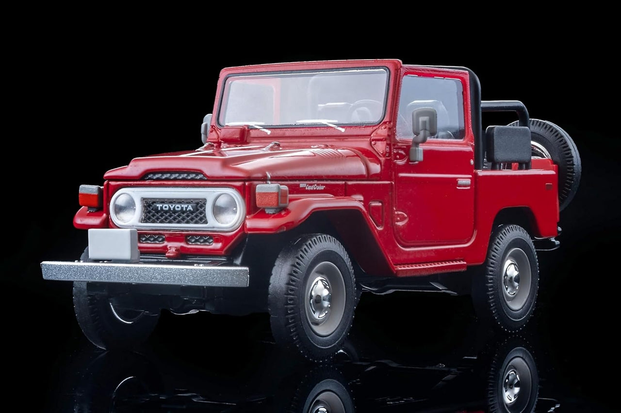 Tomica Limited Vintage Neo LV-N382a Toyota Land Cruiser 40 Open Top North American Specification (Red)