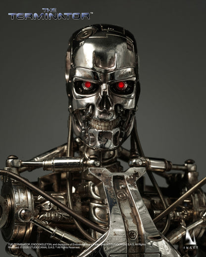 INART "Terminator" T-800 Endoskeleton 1/6 scale collectible figure