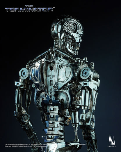 INART "Terminator" T-800 Endoskeleton 1/6 scale collectible figure