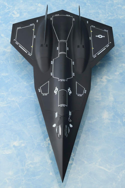 Top Gun Maverick 1/72 Scale Dark Star Model Kit