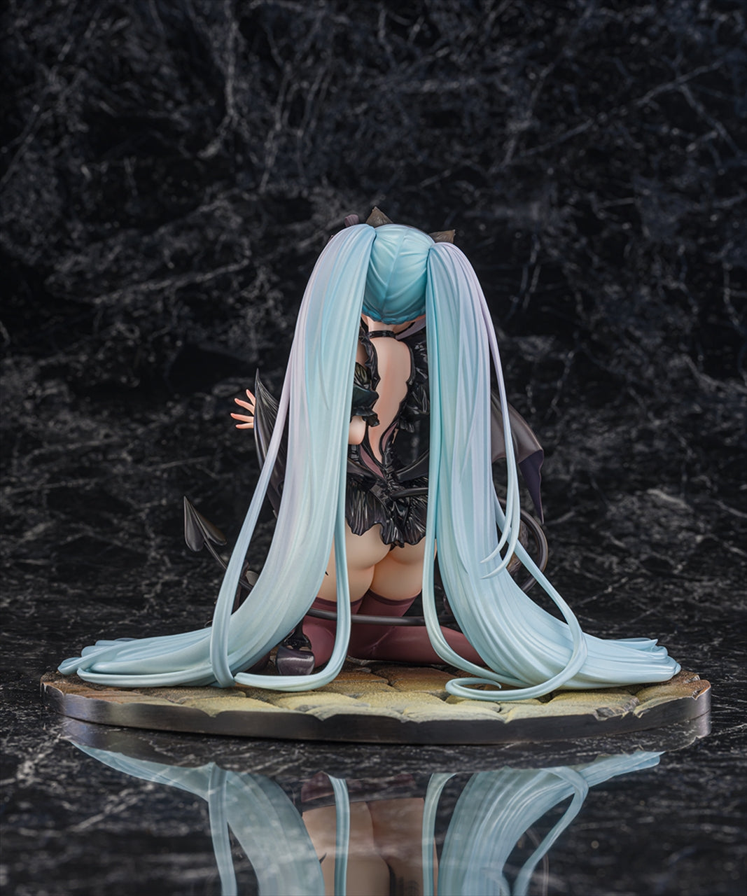 Azur Lane Jenas Scary Lantern Knight ver. 1/7 Completed Figure