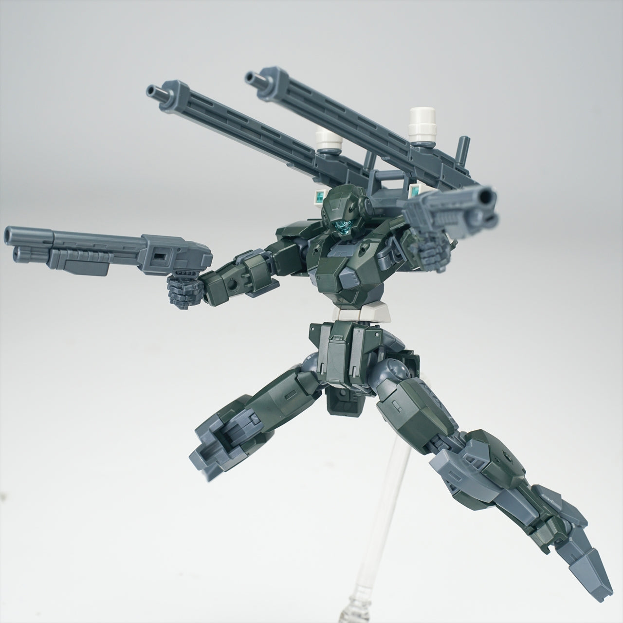 【SHEIK MAINLAND】MAINLAND ULTRA ACTION TROOPERシリーズ V-gilante（ヴィジラント） 1/144スケールプラスチックモデルキット（グリーン）