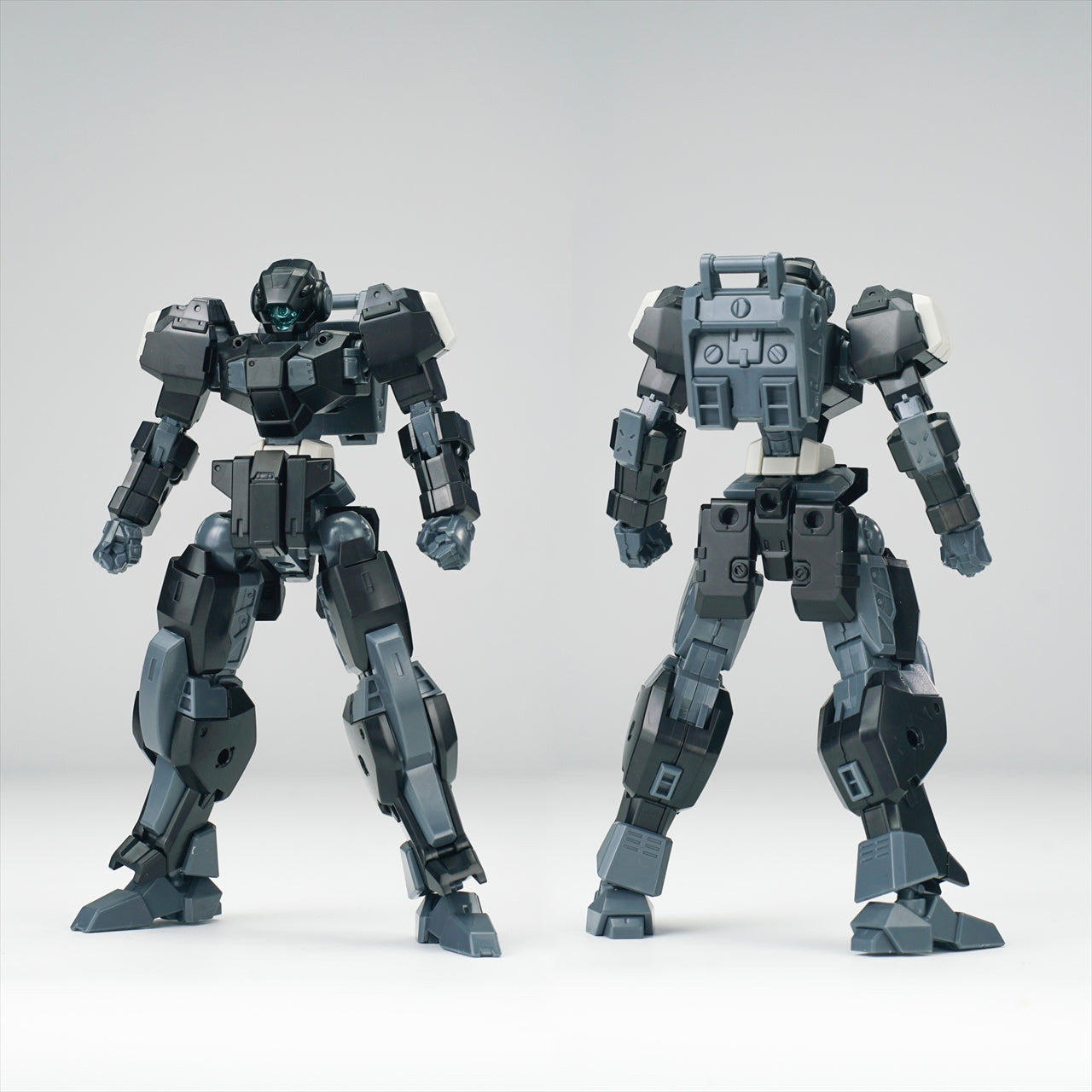 MAINLAND ULTRA ACTION TROOPER series V-gilante 1/144 scale Model Kit (black)