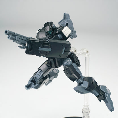 MAINLAND ULTRA ACTION TROOPER series V-gilante 1/144 scale Model Kit (black)