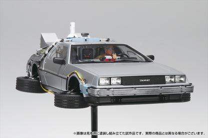 Film Mecha 1/24 Retour vers le futur, partie II Time Machine avec figurine