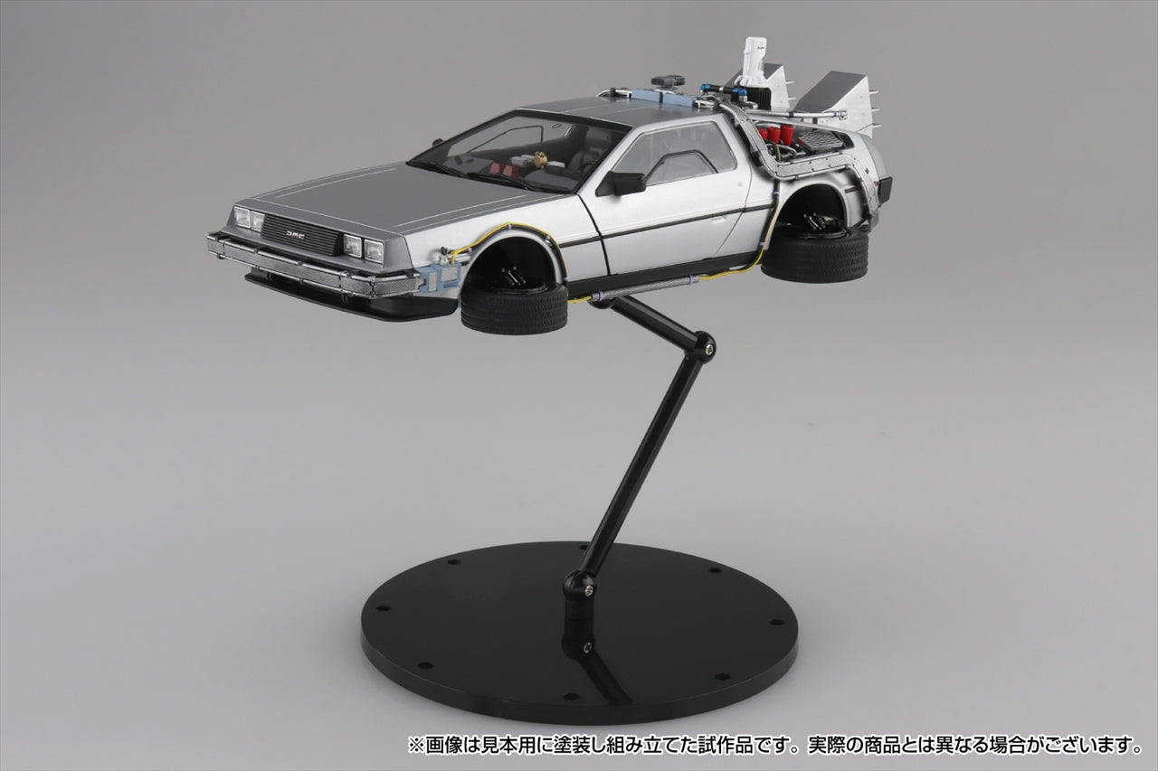 Film Mecha 1/24 Retour vers le futur, partie II Time Machine avec figurine
