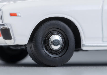 Tomica Limited Vintage Neo LV-N386a Nissan Cedric Standard (White) 1978