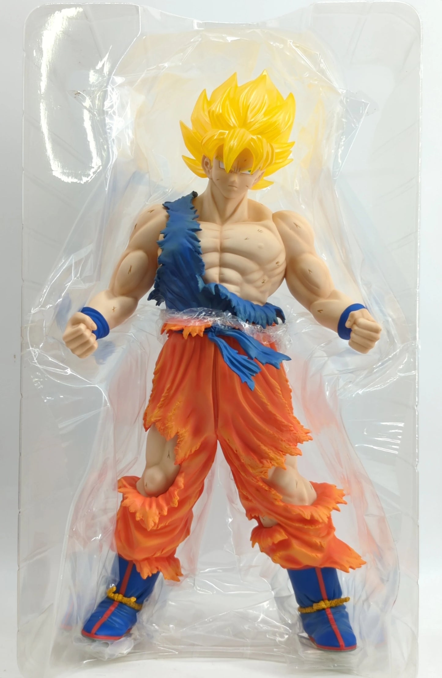 X-plus Gigantic series Super Saiyan Son Goku Damage Ver. Clear Hair Version