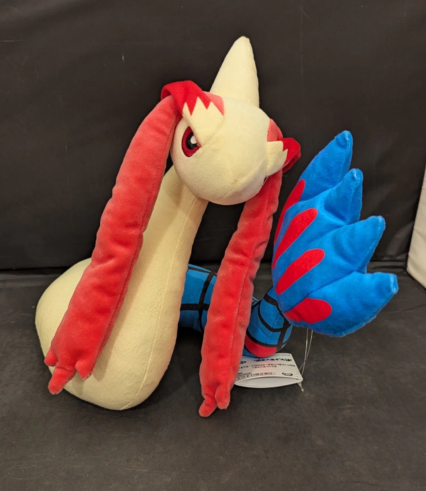 Bandai Spirits Fluffy Peluche Giocattoli di Peluche Milotic e Piplup Pokemon Milotic