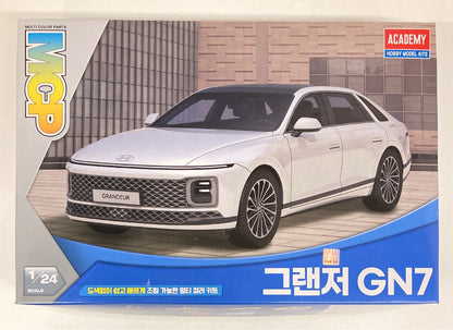 Academy 1/24 Hyundai Granger GN7