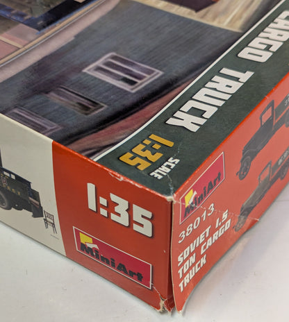 Mini Art 1/35 Soviet 1.5-ton Cargo Truck (with furniture parts)